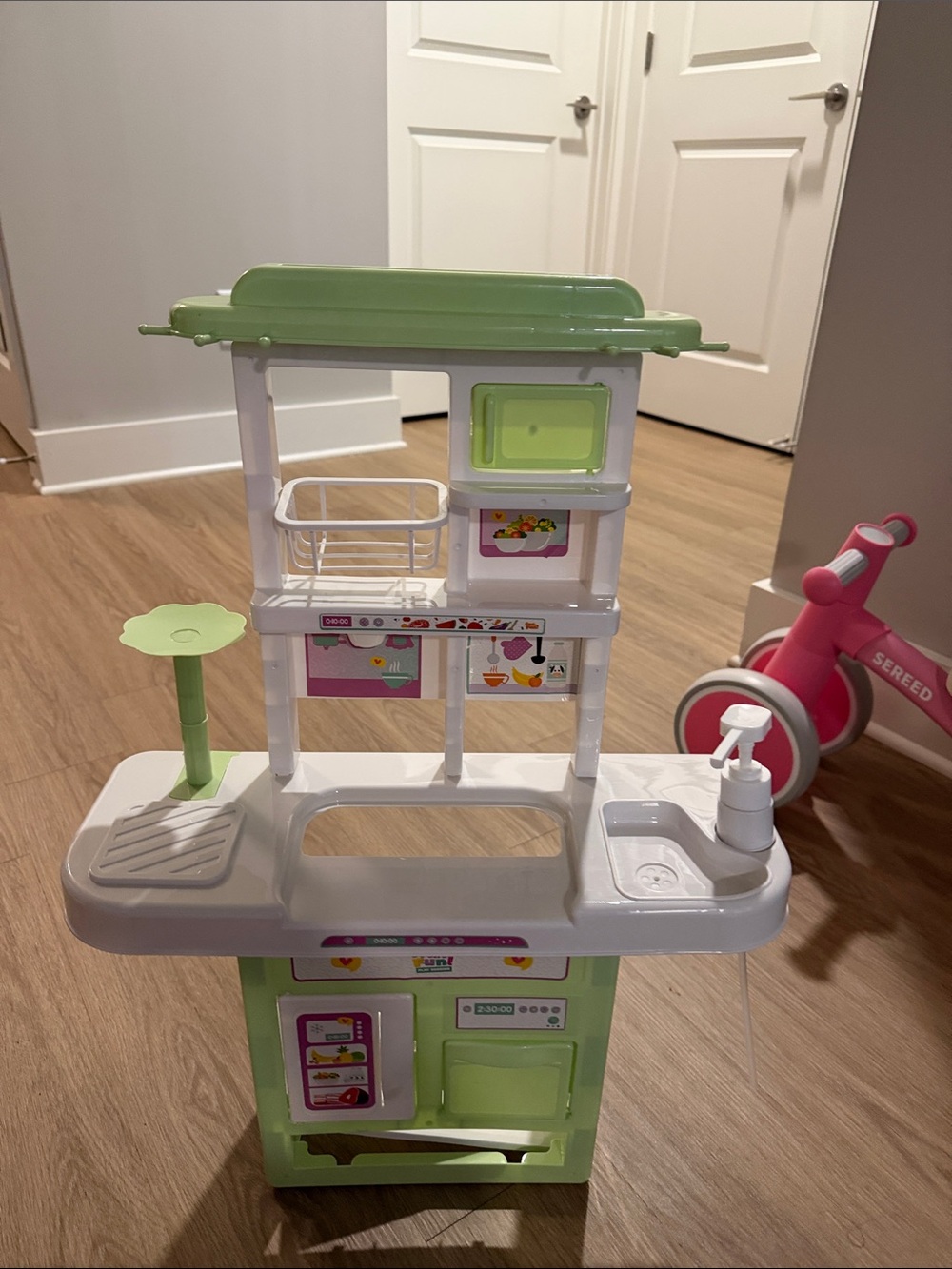 Kids Play Kitchen Counter - Green and White Pretend Play